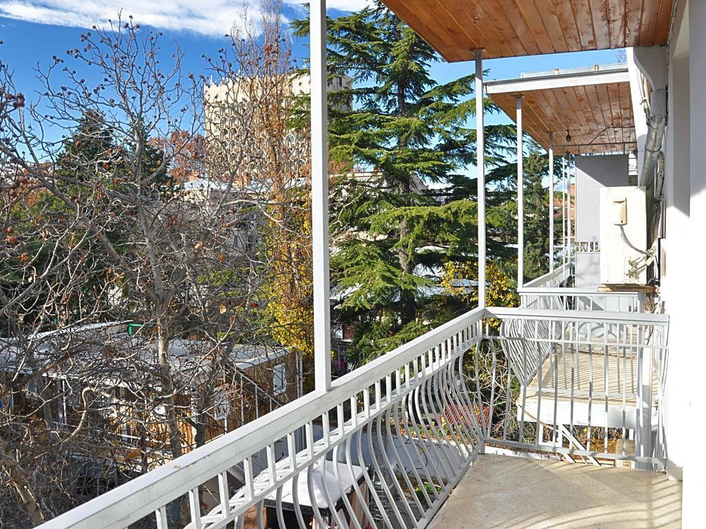 Gold Star Hotel Тбилиси Екстериор снимка