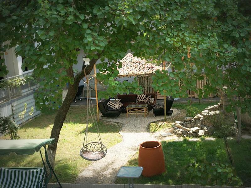 Gold Star Hotel Тбилиси Екстериор снимка