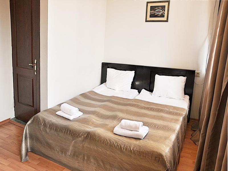 Gold Star Hotel Тбилиси Екстериор снимка