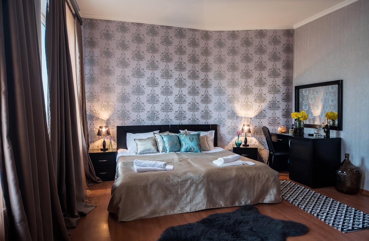 Gold Star Hotel Тбилиси Екстериор снимка