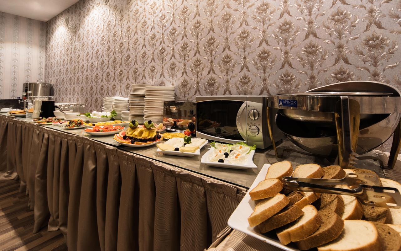 Gold Star Hotel Тбилиси Екстериор снимка
