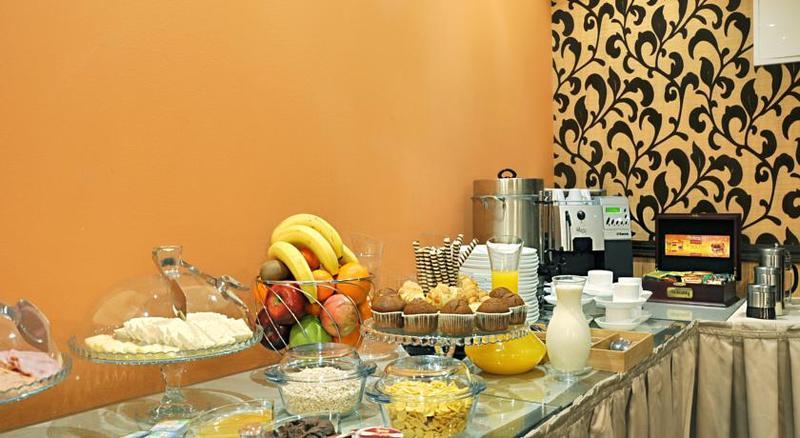 Gold Star Hotel Тбилиси Екстериор снимка