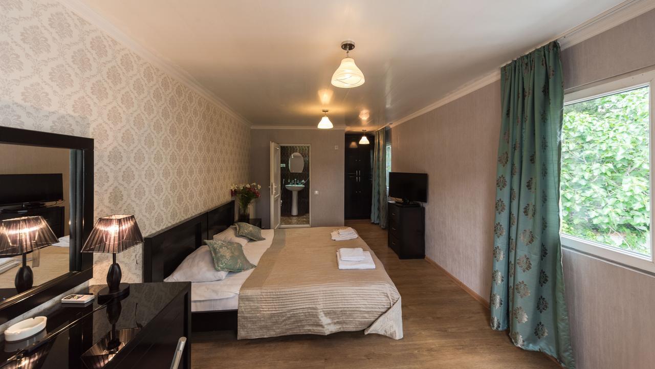 Gold Star Hotel Тбилиси Екстериор снимка